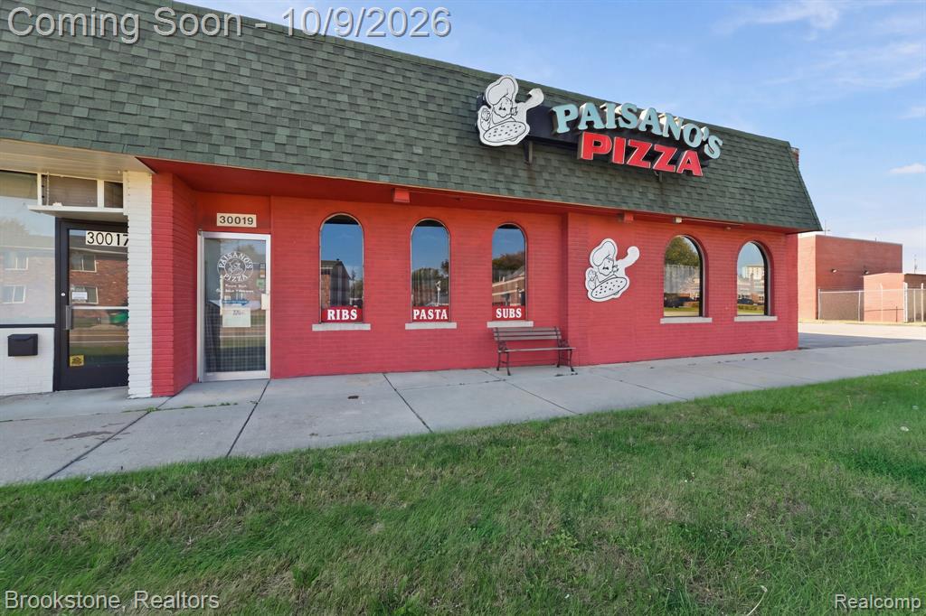 30019 Harper Avenue, Saint Clair Shores, MI 48082