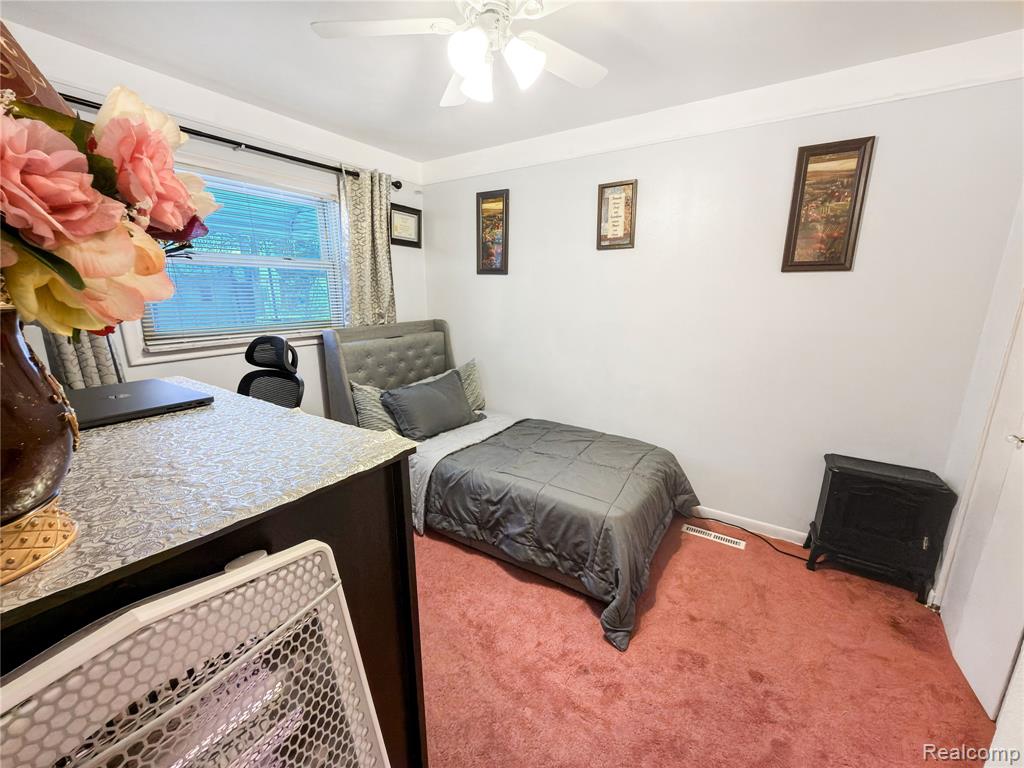 4710 Edgewood Street, Dearborn Heights, MI 48125 — Photo 20