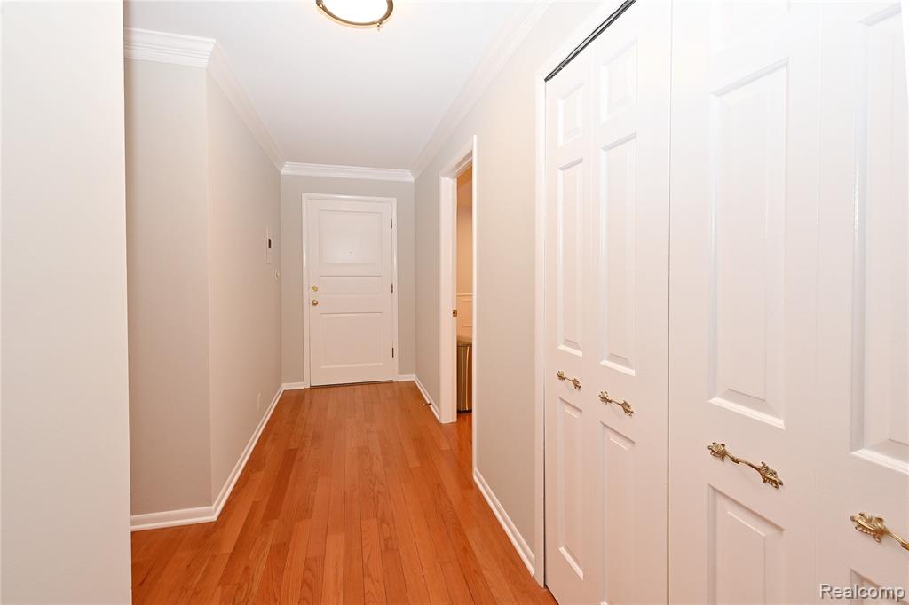40740 Woodward Avenue, 38, Bloomfield Hills, MI 48304 — Photo 3