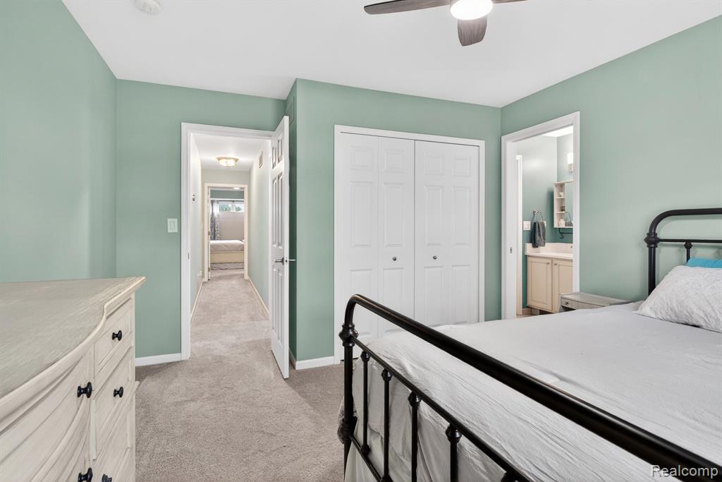 25820 Timber Creek Lane, Flat Rock, MI 48134 — Photo 14