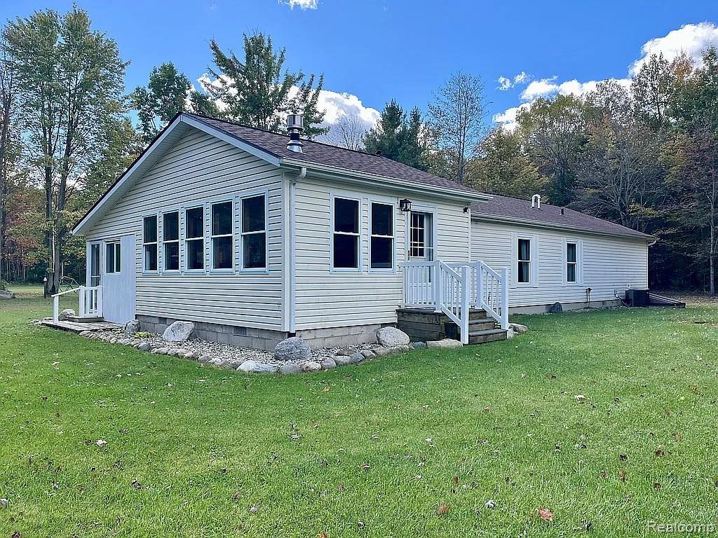 2829 Mushroom Road, Caro, MI 48723 — Photo 2