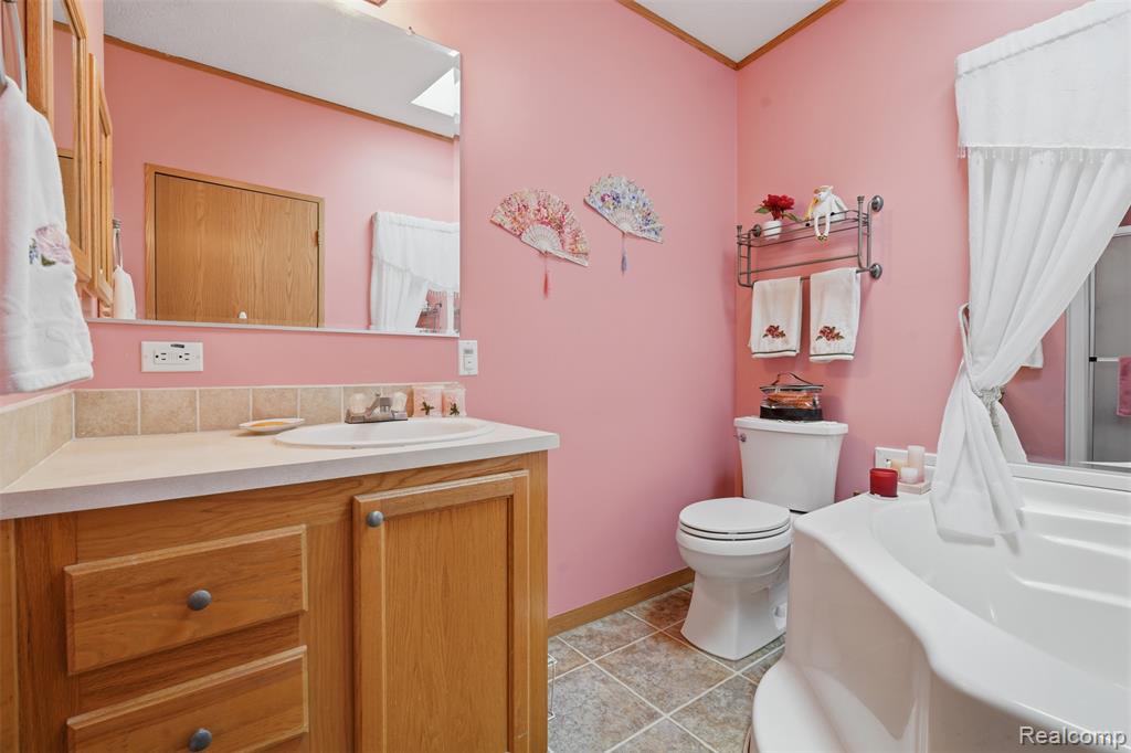 11784 Stoneridge Court, South Lyon, MI 48178 — Photo 17