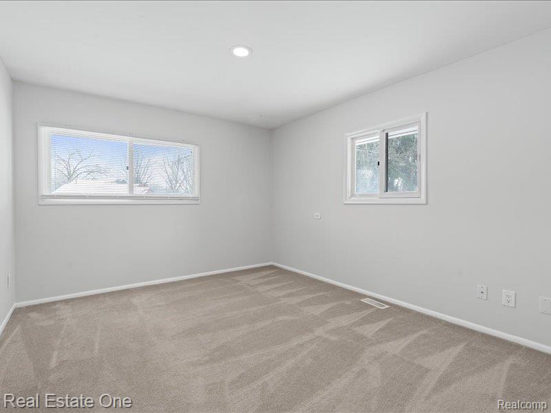 6407 Buxton Court, West Bloomfield, MI — Photo 29