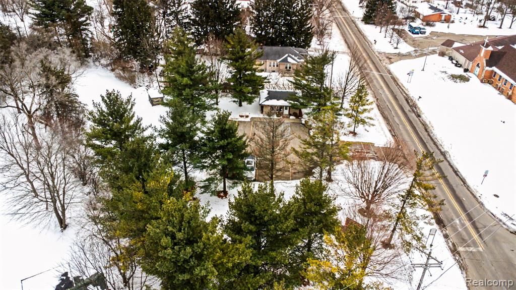 1011 S Graham Road, Flint, MI 48532 — Photo 15