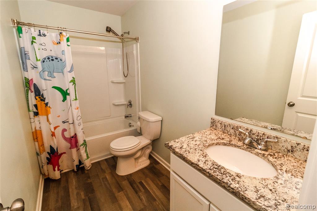 1466 Luxington Drive, Lapeer, MI 48446 — Photo 21