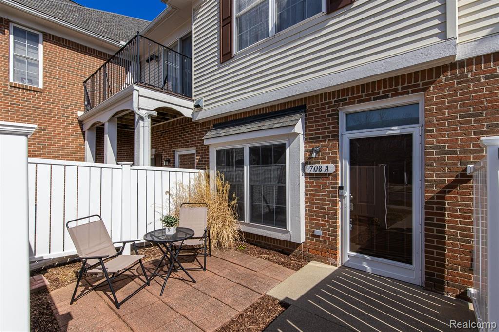 708 AMBERLY Drive, A, Waterford, MI 48328 — Photo 27