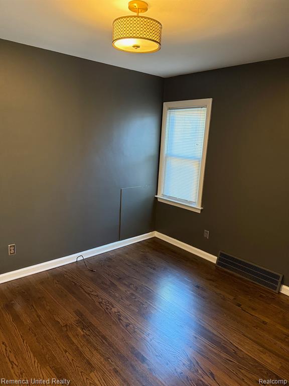 617 S EDISON Avenue, Royal Oak, MI 48067 — Photo 8