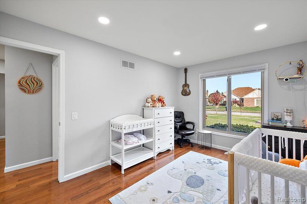 40217 LANGTON Drive, Sterling Heights, MI 48310 — Photo 30