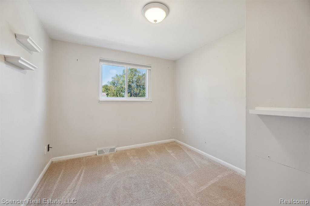 44149 Durson Street, Novi, MI — Photo 17