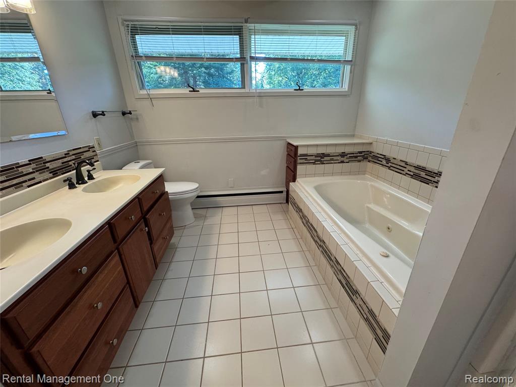 7621 Thornwood Street, Canton, MI 48187 — Photo 20