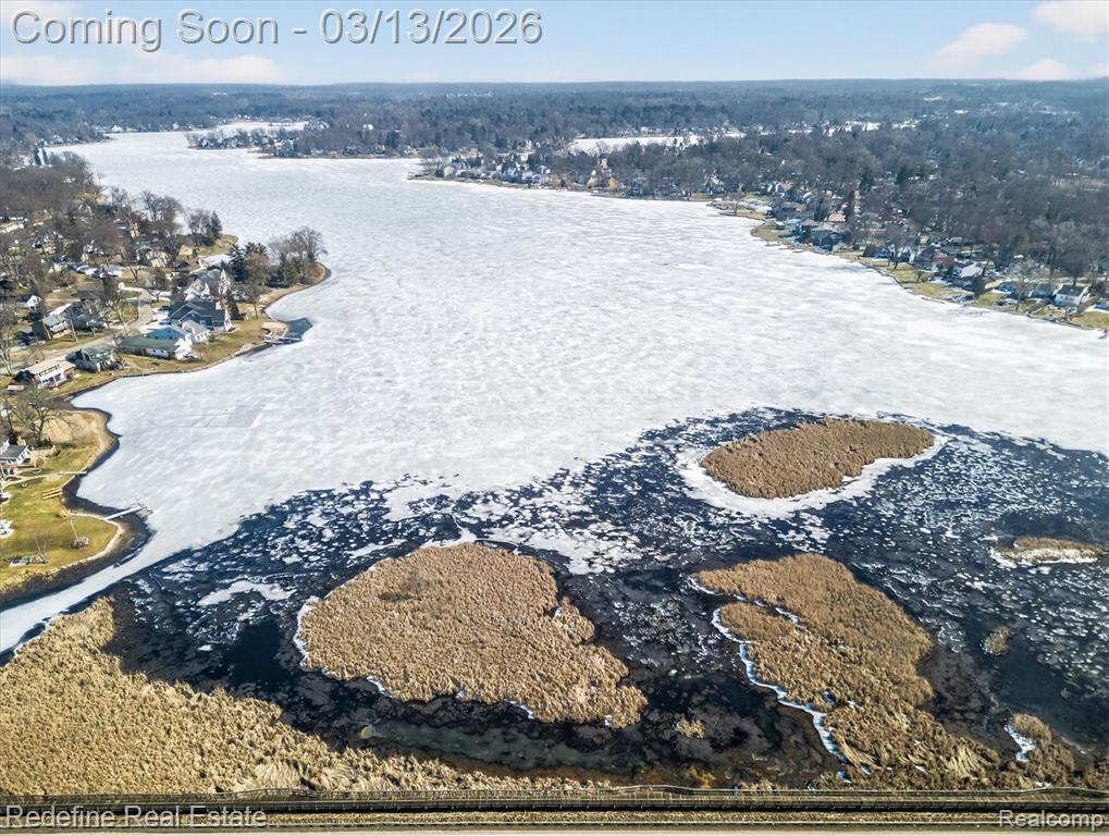 2236 Mentone Street, Wolverine Lake, MI 48390 — Photo 31