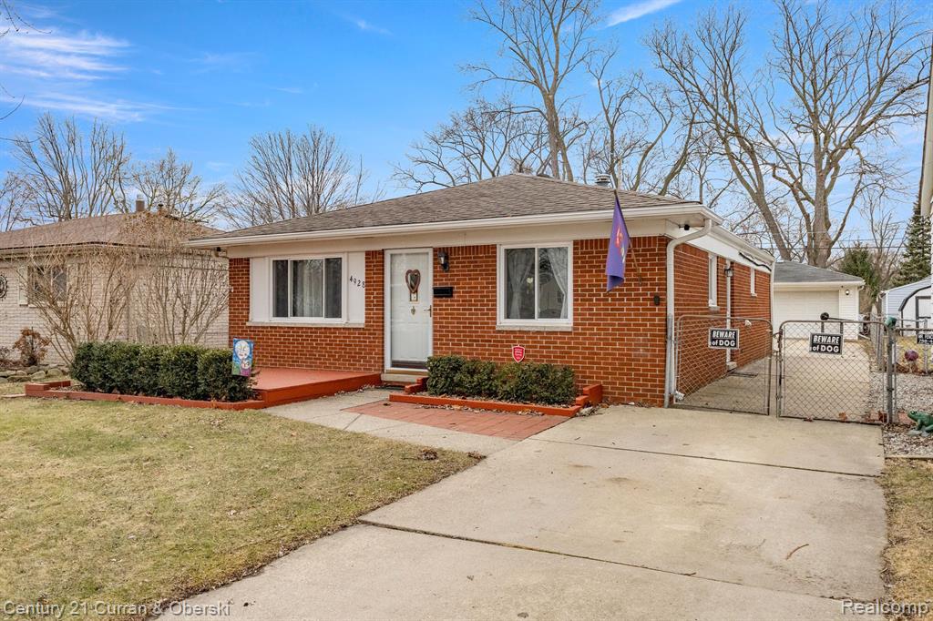 4928 RAYMOND Avenue, Dearborn Heights, MI 48125 — Photo 2