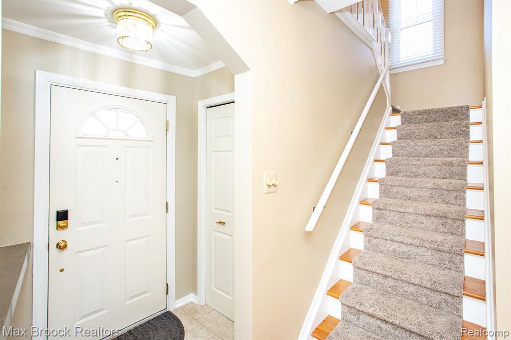 26614 Humber Street, Huntington Woods, MI — Photo 3