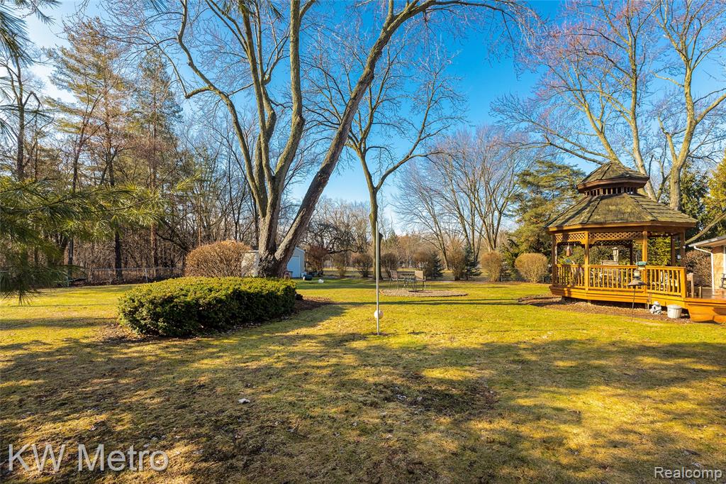 85 Stalwart Drive, Troy, MI 48098 — Photo 38