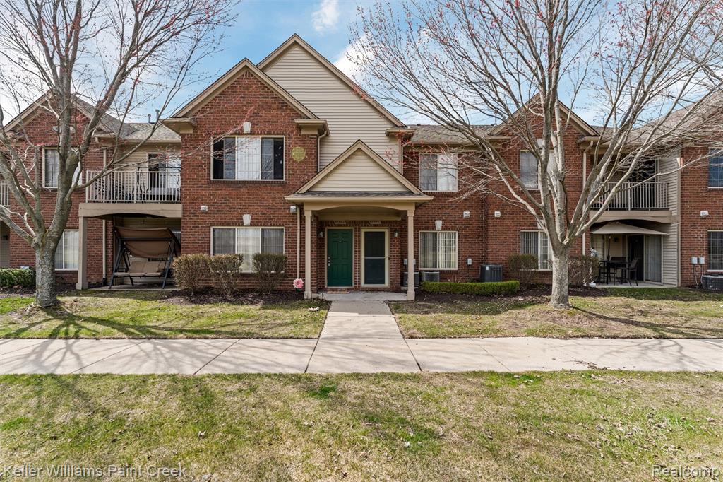 45542 Hidden View Court, Utica, MI 48315 — Photo 24