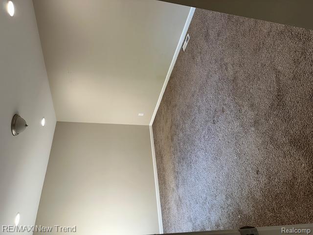 7391 Radcliff Drive, West Bloomfield, MI — Photo 13