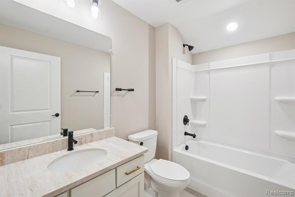 864 Kelpie Drive, Ann Arbor, MI 48108 — Photo 26