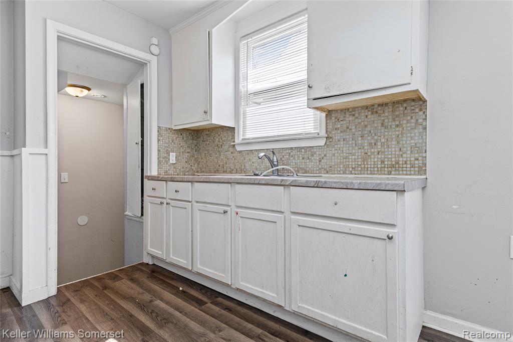 8626 Brace Street, Detroit, MI 48228 — Photo 12