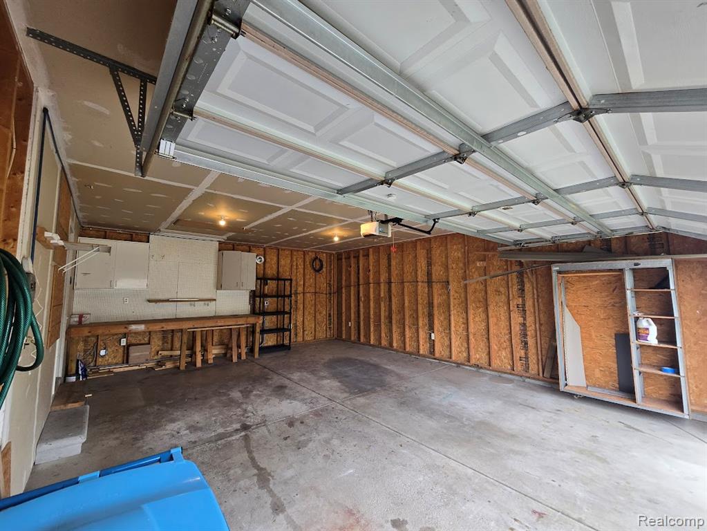 684 Glenlivet Street, Howell, MI 48843 — Photo 35