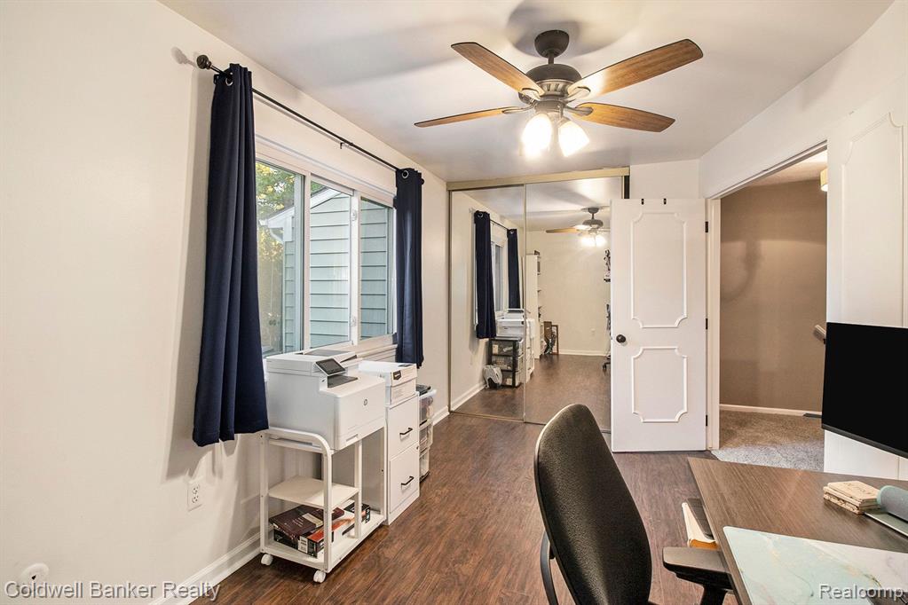 1807 WICKHAM Street, Royal Oak, MI 48073 — Photo 16