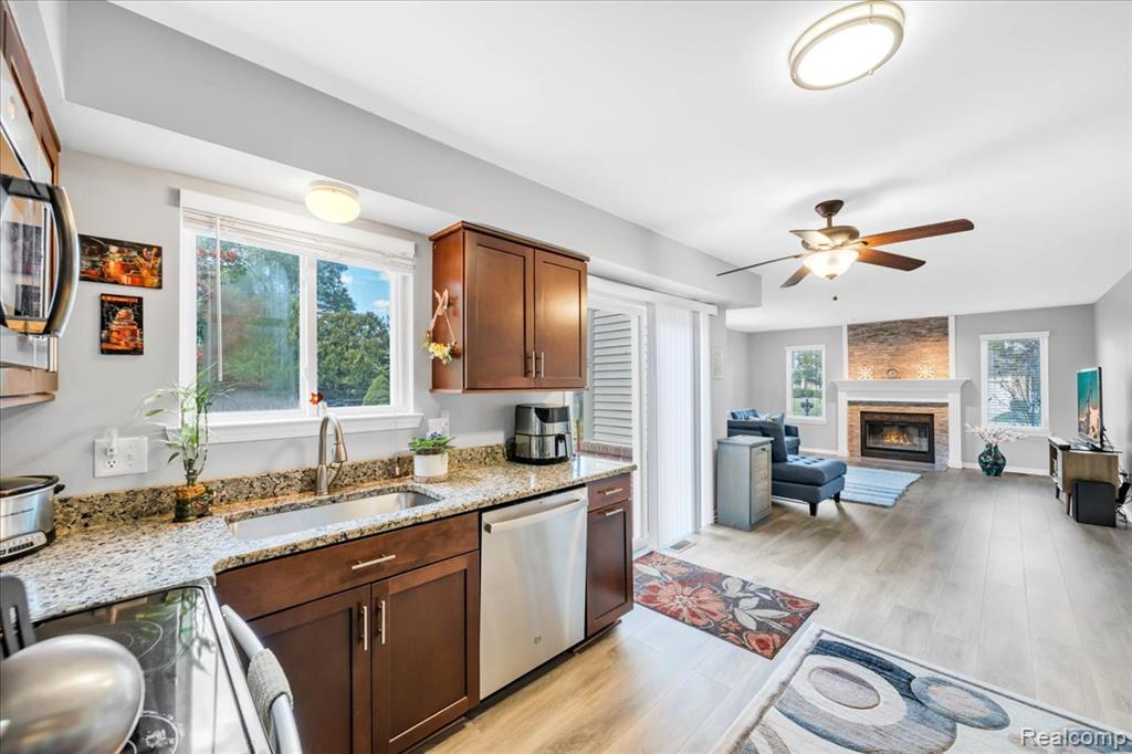 5365 Seminole Court, Commerce Twp, MI 48382 — Photo 12