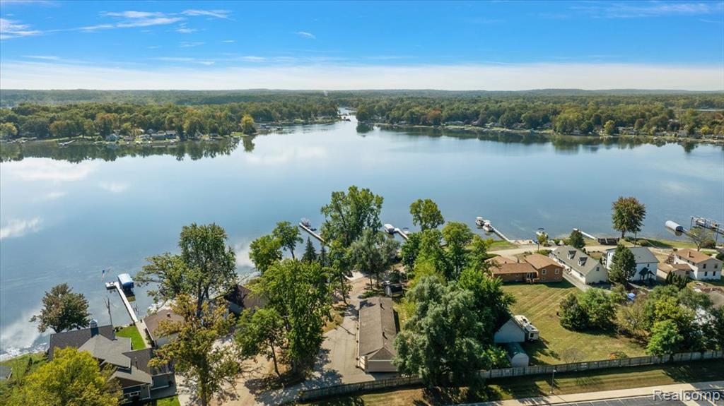 5155 Girard Drive, Pinckney, MI 48169 — Photo 3