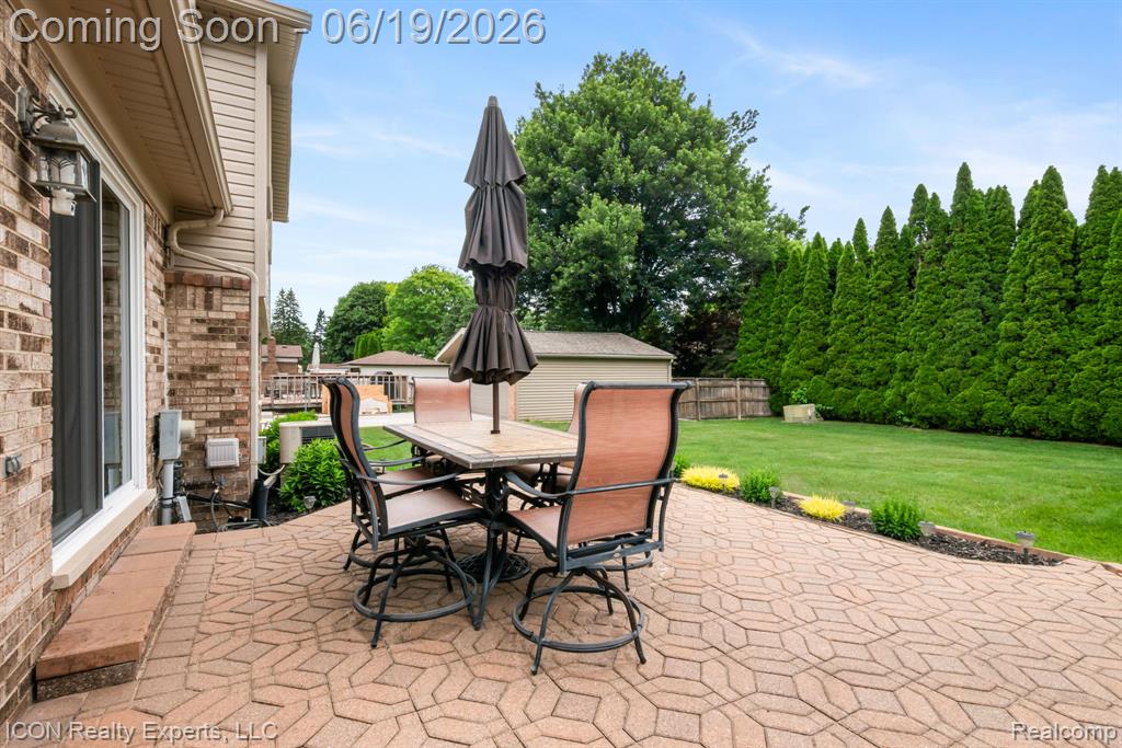 39738 Day Drive E, Clinton Twp, MI 48038 — Photo 48