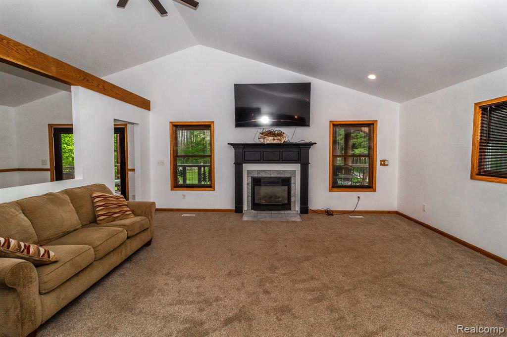4707 MOUNT MORRIS Road, Columbiaville, MI 48421 — Photo 9