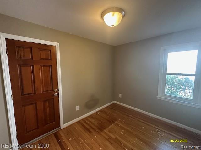 579 E Baker Avenue, Clawson, MI — Photo 9
