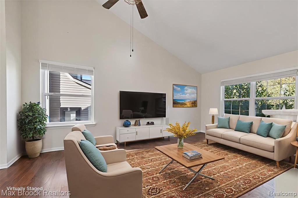 758 Huntclub Boulevard, Auburn Hills, MI 48326 — Photo 5