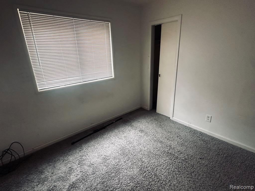 19180 Riverview Street, Detroit, MI 48219 — Photo 8