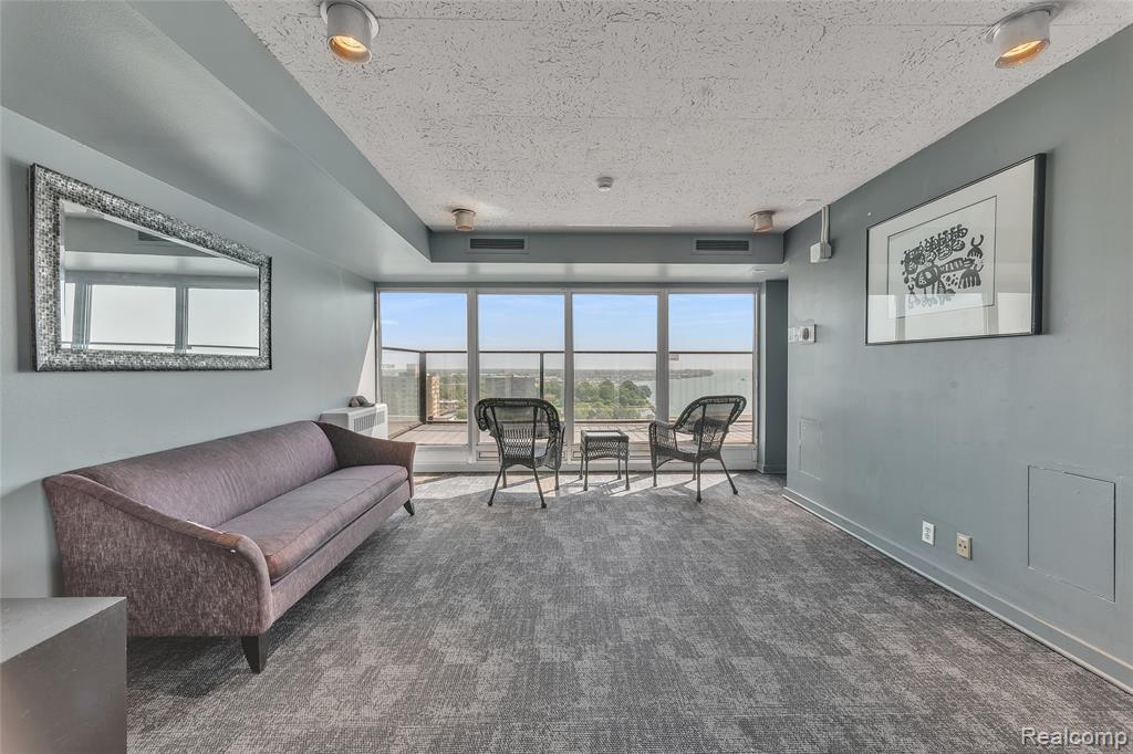 8200 E Jefferson Ave, 1610, Detroit, MI 48214 — Photo 55