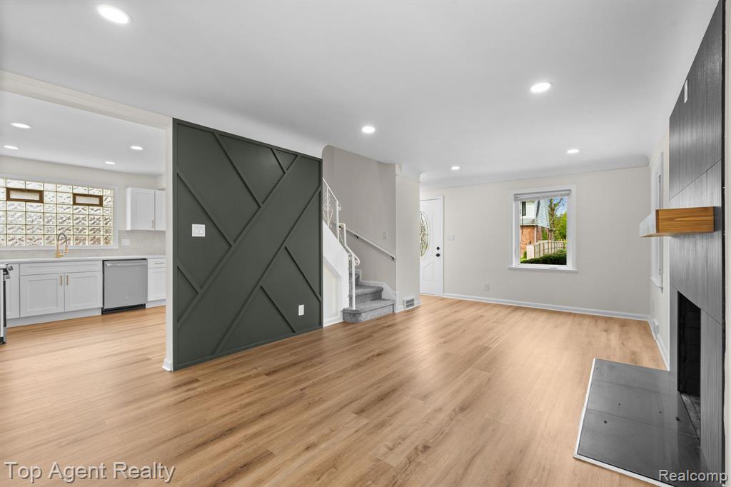 16124 Fielding Street, Detroit, MI 48219 — Photo 10