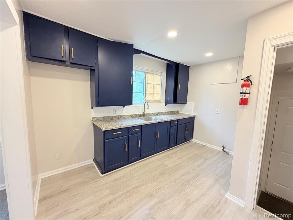 11375 Roxbury Street, Detroit, MI 48224 — Photo 4