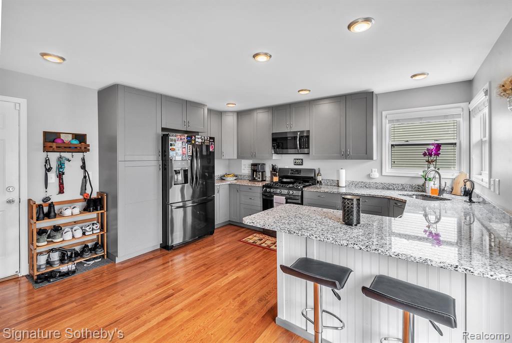 8773 LILLY Drive, Ypsilanti, MI 48197 — Photo 14