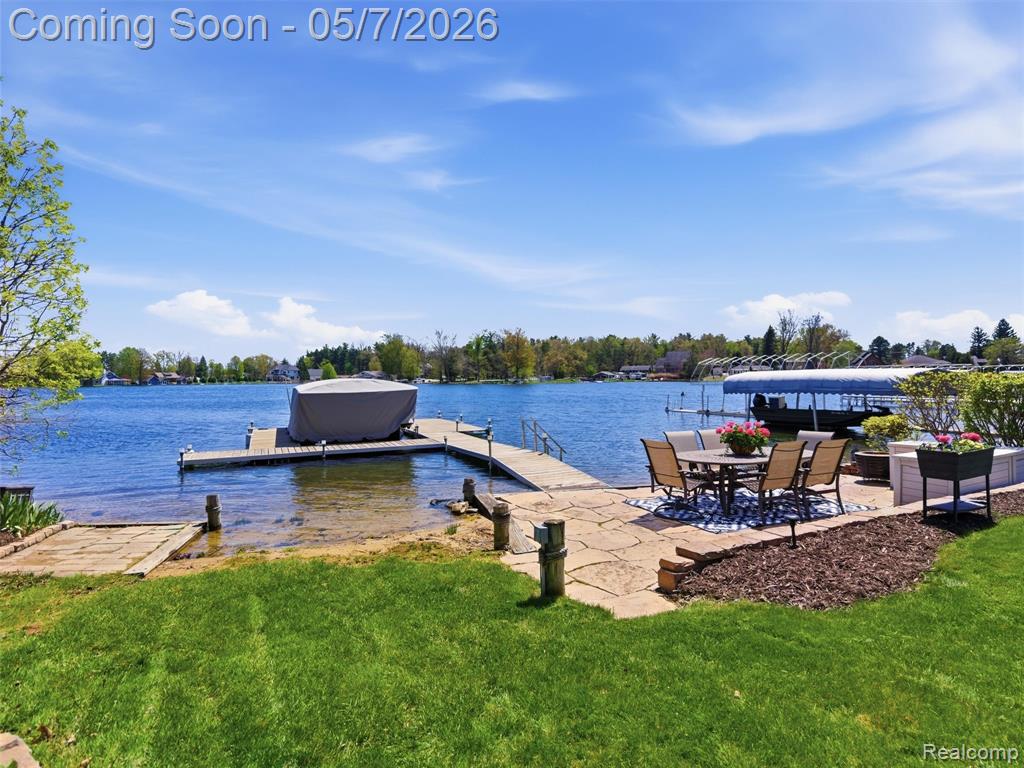 13435 Lake Shore Drive, Fenton, MI 48430 — Photo 35