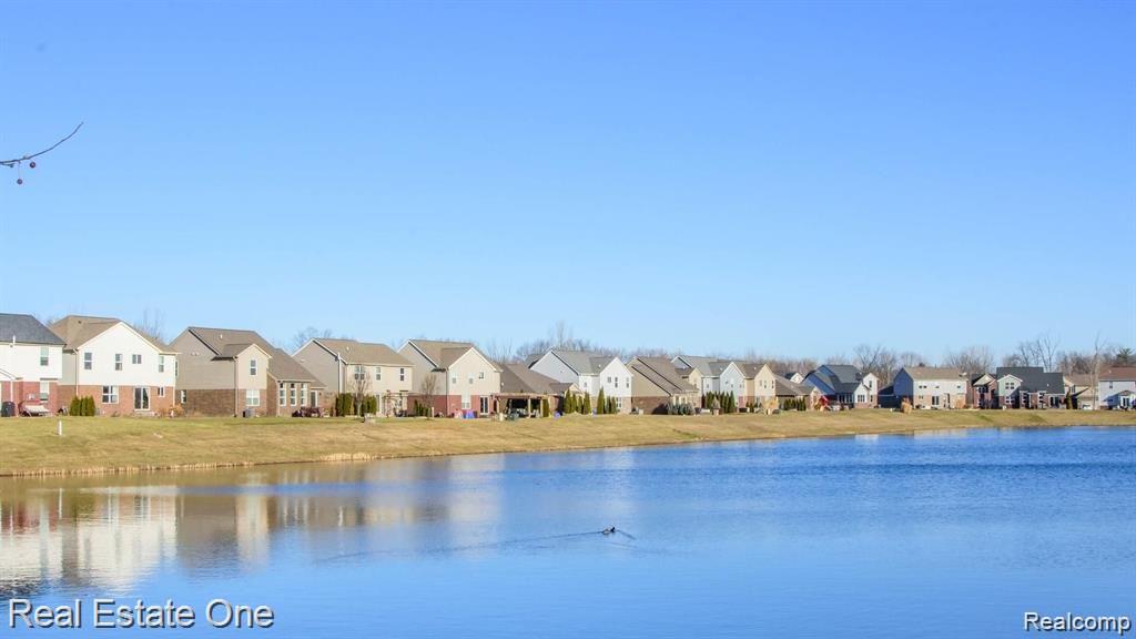 28209 Oakmonte Circle E, 60, New Hudson, MI 48165 — Photo 48