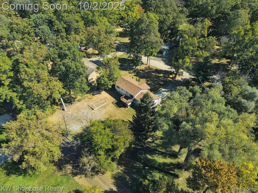 8760 Cooley Beach Drive, White Lake, MI — Photo 15