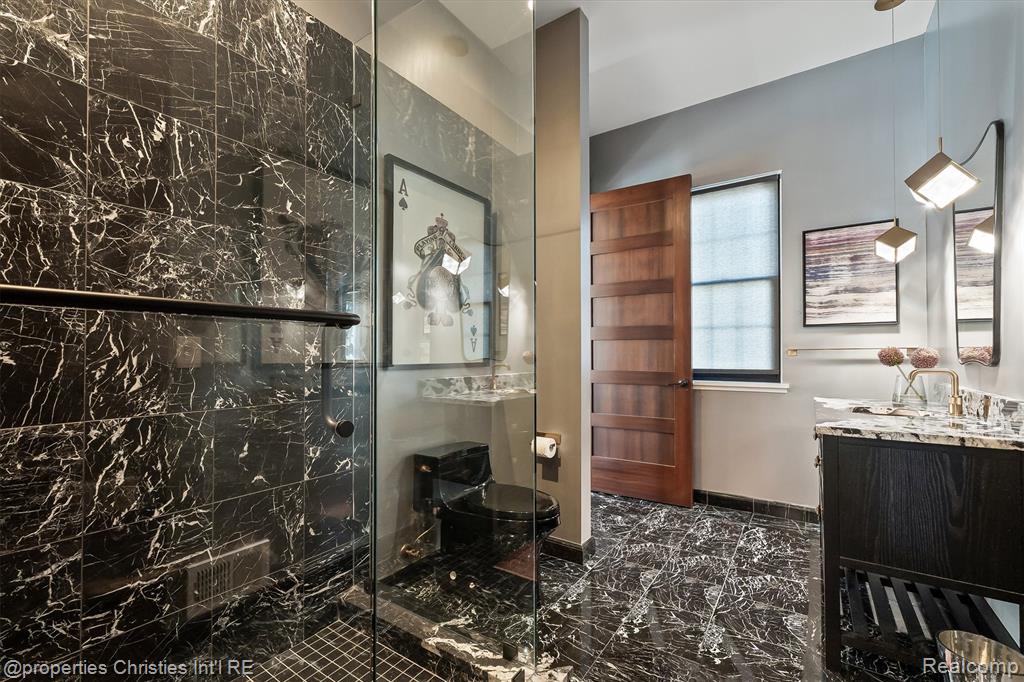 850 GREENWOOD Street, Birmingham, MI 48009 — Photo 13