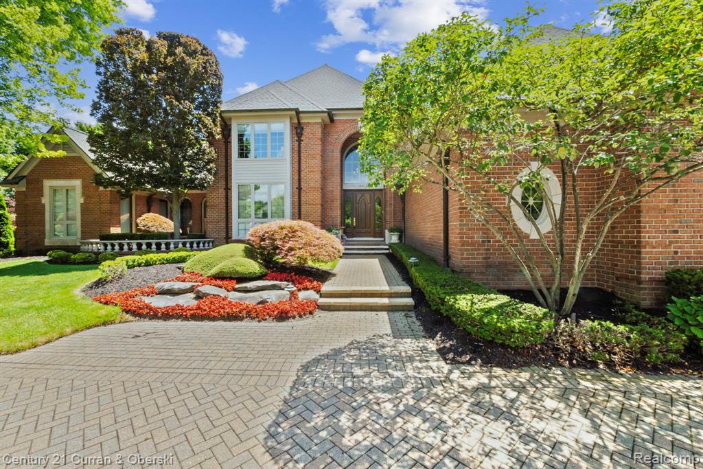 18878 Oak Leaf Lane, Northville, MI 48168 — Photo 2