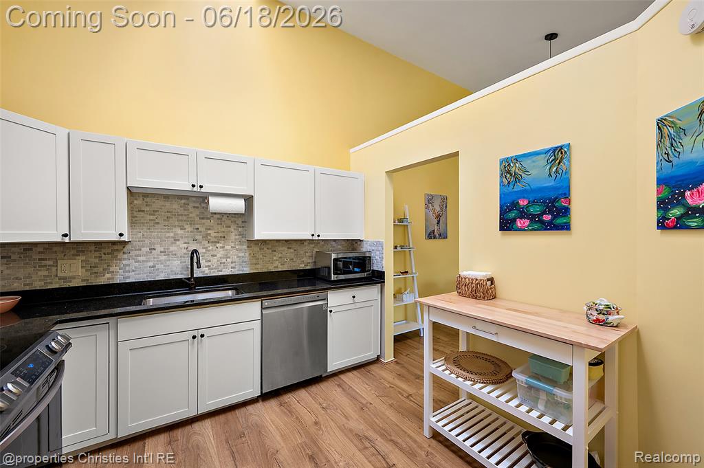 41374 Southwind Drive, Canton, MI 48188 — Photo 17
