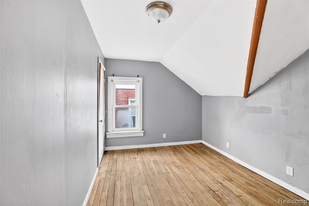 12716 Wilshire Drive, Detroit, MI 48213 — Photo 17