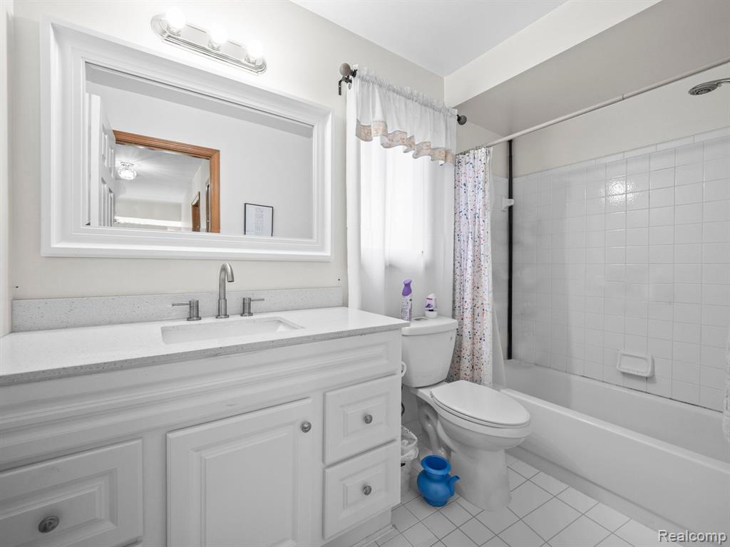 52478 FAWN Drive, Macomb, MI 48042 — Photo 24