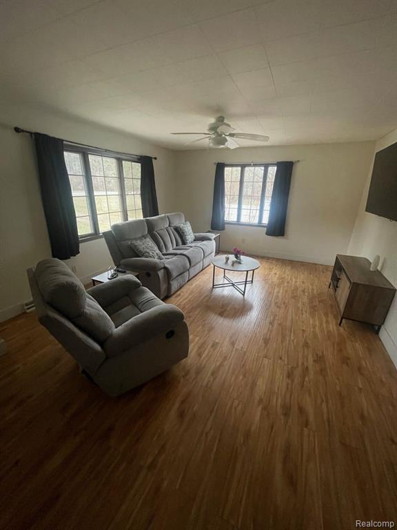 4908 Mertz Road, Mayville Vlg, MI 48744 — Photo 4