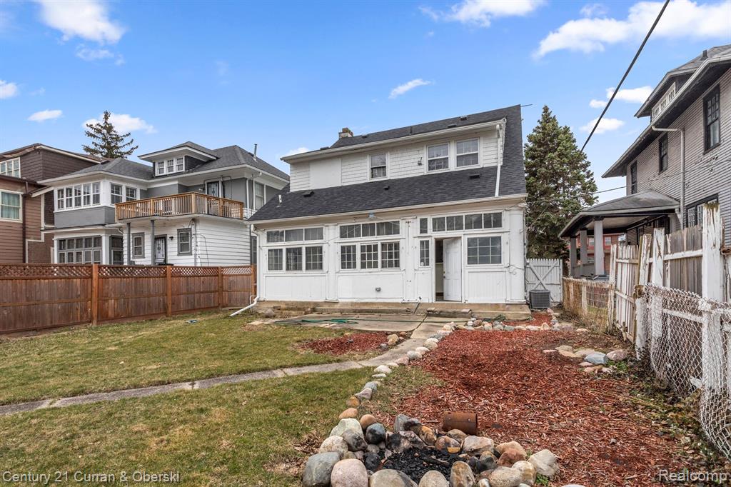 874 EDISON Street, Detroit, MI 48202 — Photo 30