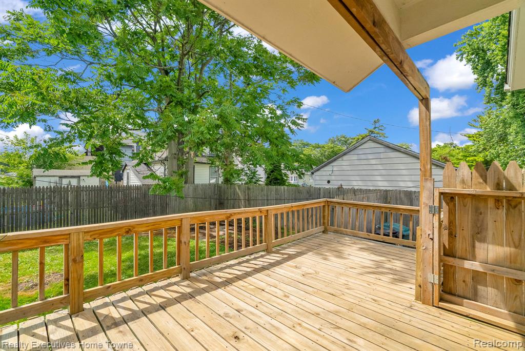 509 13th Street, Port Huron, MI 48060 — Photo 38