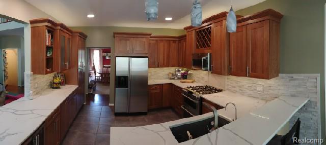 13757 Bridgewater Court, South Lyon, MI 48178 — Photo 9