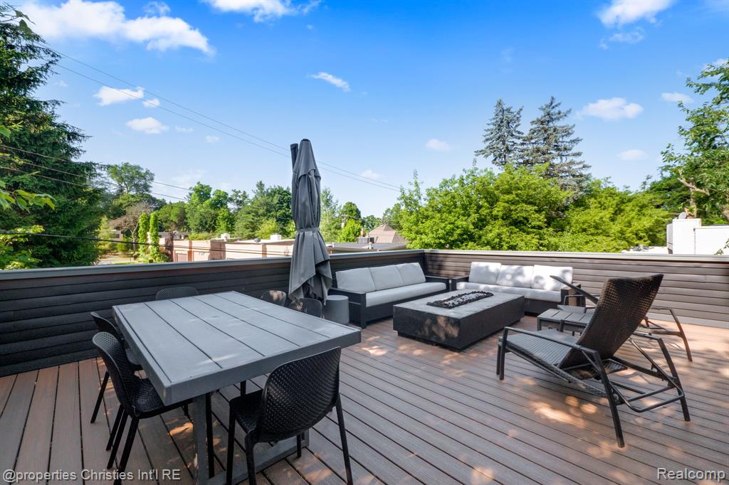 711 Maple Hill Lane, Birmingham, MI 48009 — Photo 30