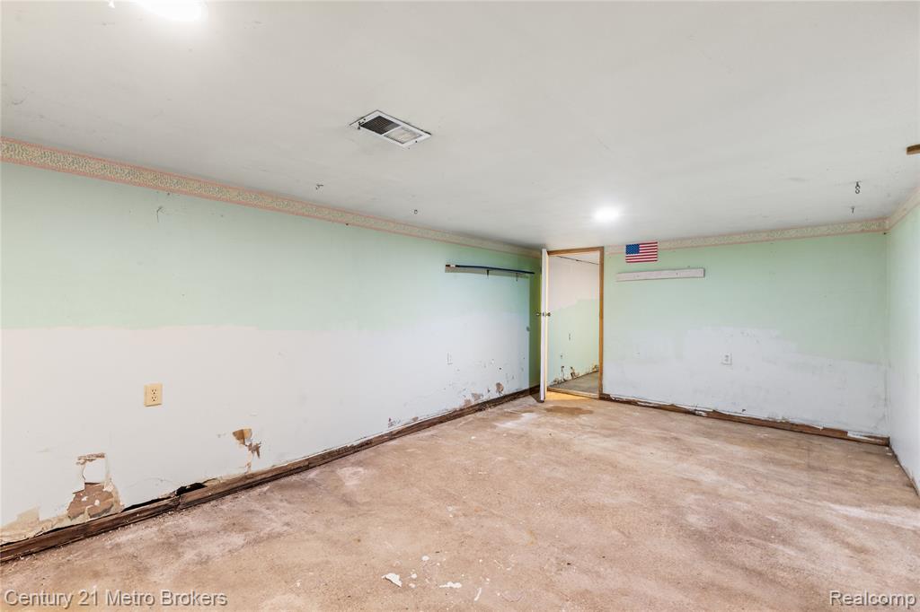 16032 Knobhill Drive, Linden, MI 48451 — Photo 24
