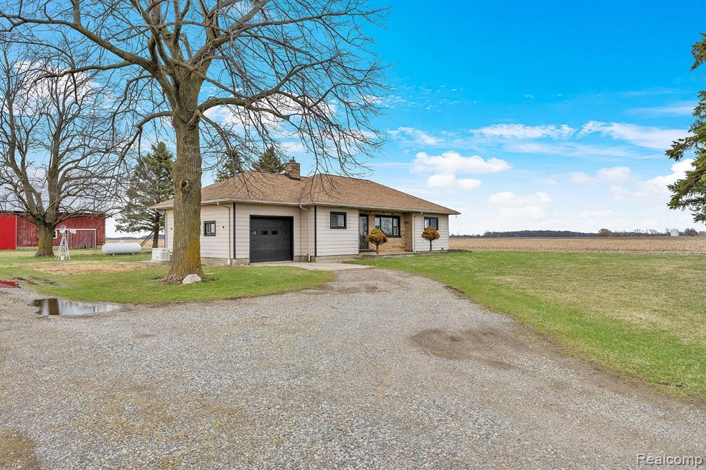 7555 Juddville Road, Corunna, MI 48817 — Photo 4
